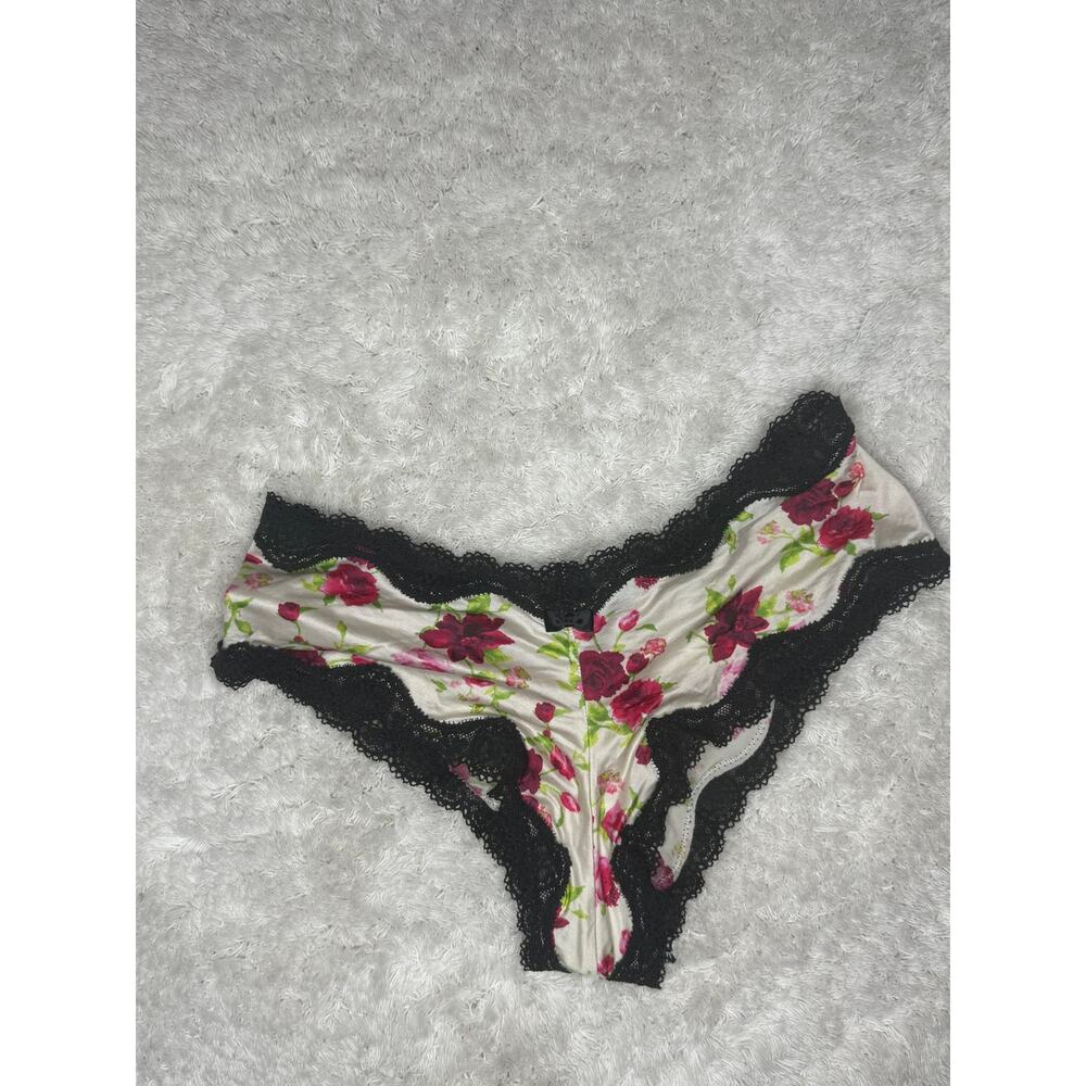 Victoria’s Secret Floral Lace Trim Cheeky Panty Black Lace Rose Print Size S Y2K